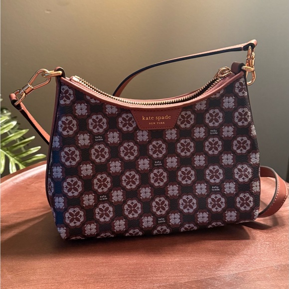 kate spade Handbags - Kate Spade small bag